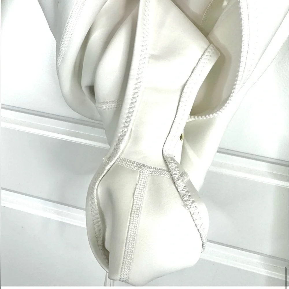 FREE PEOPLE GIGI C Laurel Cutout Scuba Surfsuit NEW One Piece Swimsuit White S